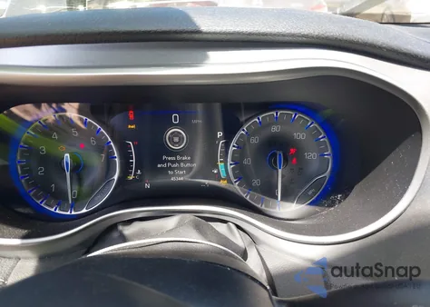 2023 Chrysler Pacifica Touring z USA, uszkodzony, nr VIN 2C4RC1FG2PR531614